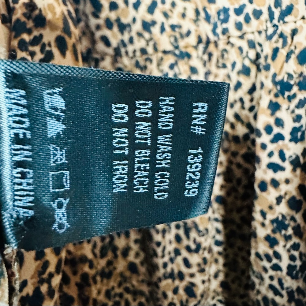 Tuckernuck Pomander Place Leopard Print Carlotta Peplum Blouse Size Large - Picture 8 of 9